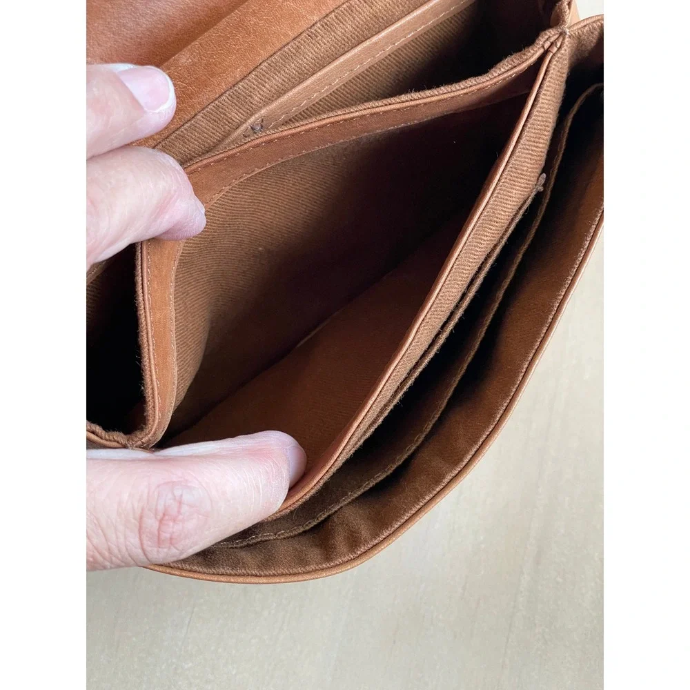Vintage VTG Tan Brown Leather Crossbody Bag Accordion Organizer Purse Adjustable